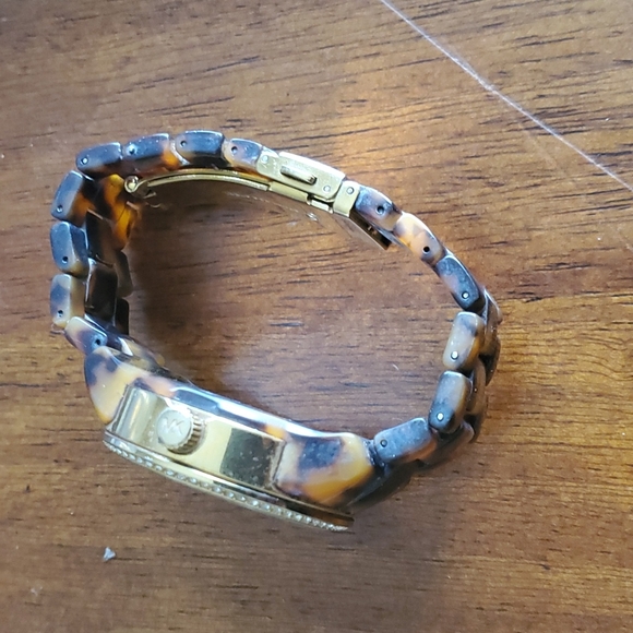 Michael Kors Ladies watch - Picture 2 of 3